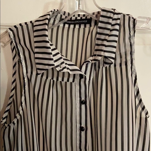 Striped top - Picture 2 of 3